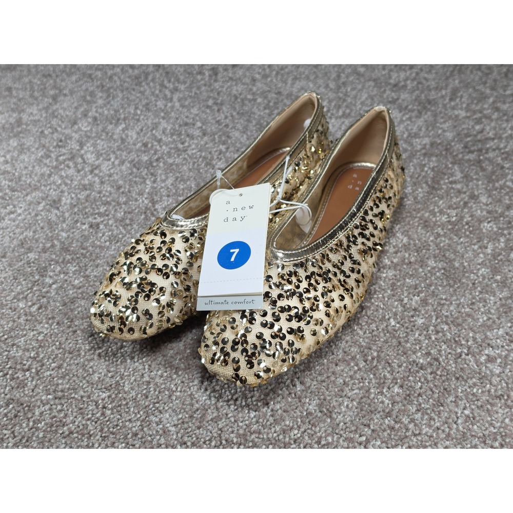 A New Day Sammie Sequin Ballet Flats Champagne Gold Pointed Toe Memory Foam 7